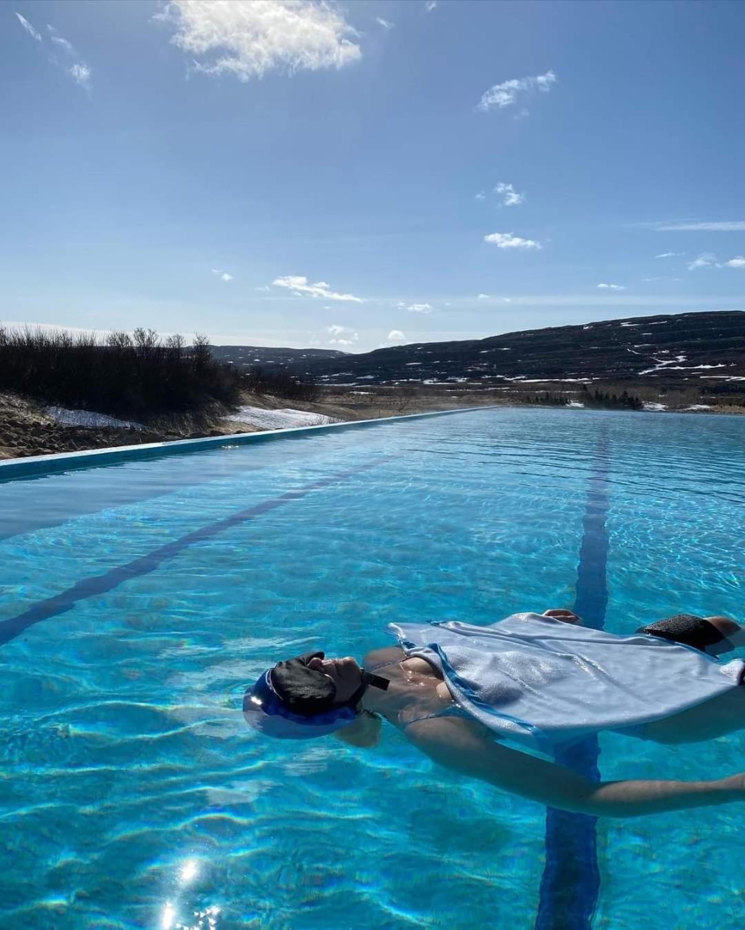 Hotel Laugarholl With Natural Hot Spring Holmavik Exterior photo